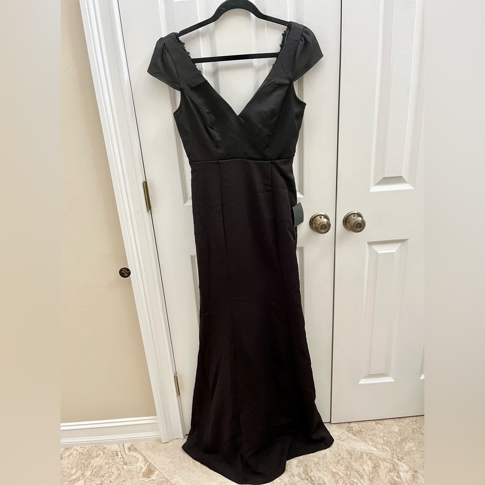 Lulus NWT Womens Size Small Love Will Follow Black Cap Sleeve Mermaid Maxi Dress